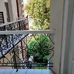 Pause Guest House
